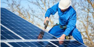 Installation Maintenance Panneaux Solaires Photovoltaïques à Courson-les-Carrieres